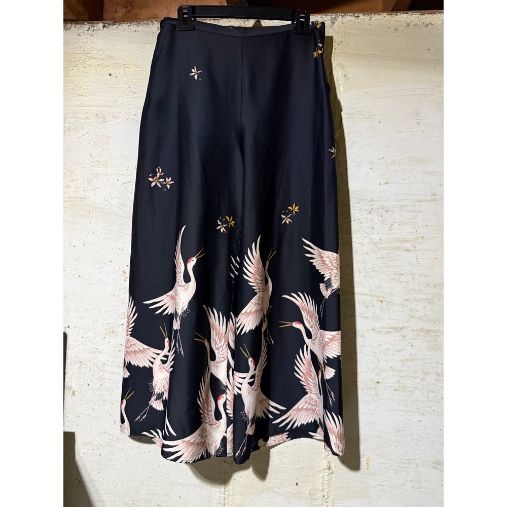 Zara Black Ankle-Length Pants with Pink Crane Print